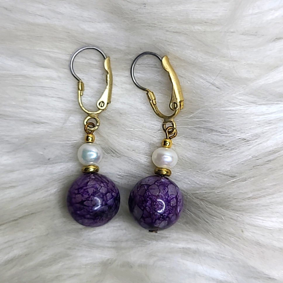 Earrings Dangle Gold Tone Purple Bead Pearl Lightweight Casual Everyday Euc Cute